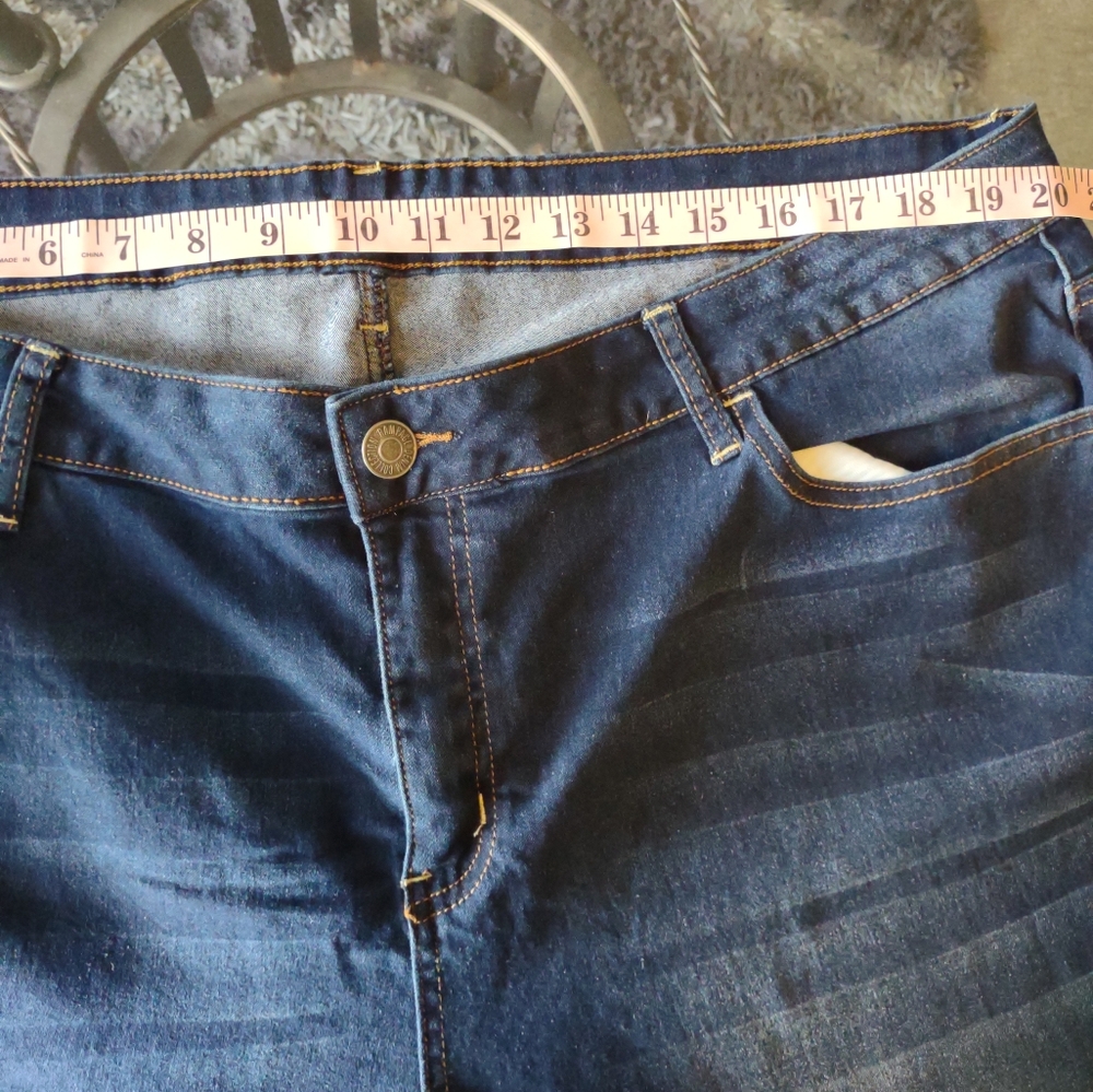 Rampage Women's Plus Size 24W Dark Wash Jeans - Picture 10 of 12